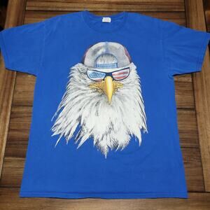 American Bald Eagle w/ Backwards Ballcap Blue Unisex Tee - Size Large